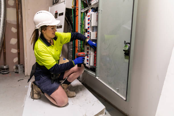 Best Local Electrician Companies  in Verona Walk, FL